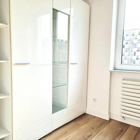Apartment Piotrkowska 201 *